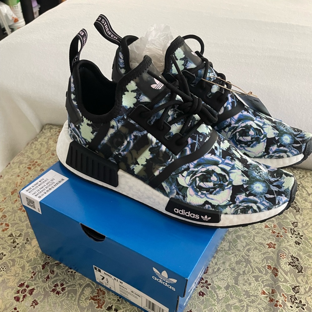 NMD brand new in box - don't fit me! if purchased today 12/16/23 free shipping